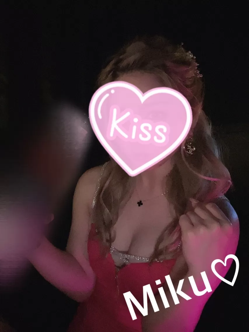 みく」club Kiss(キス)｜梅田のセクキャバ情報【キャバセクナビ】